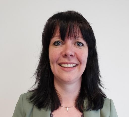 Portretfoto Monique website.jpg